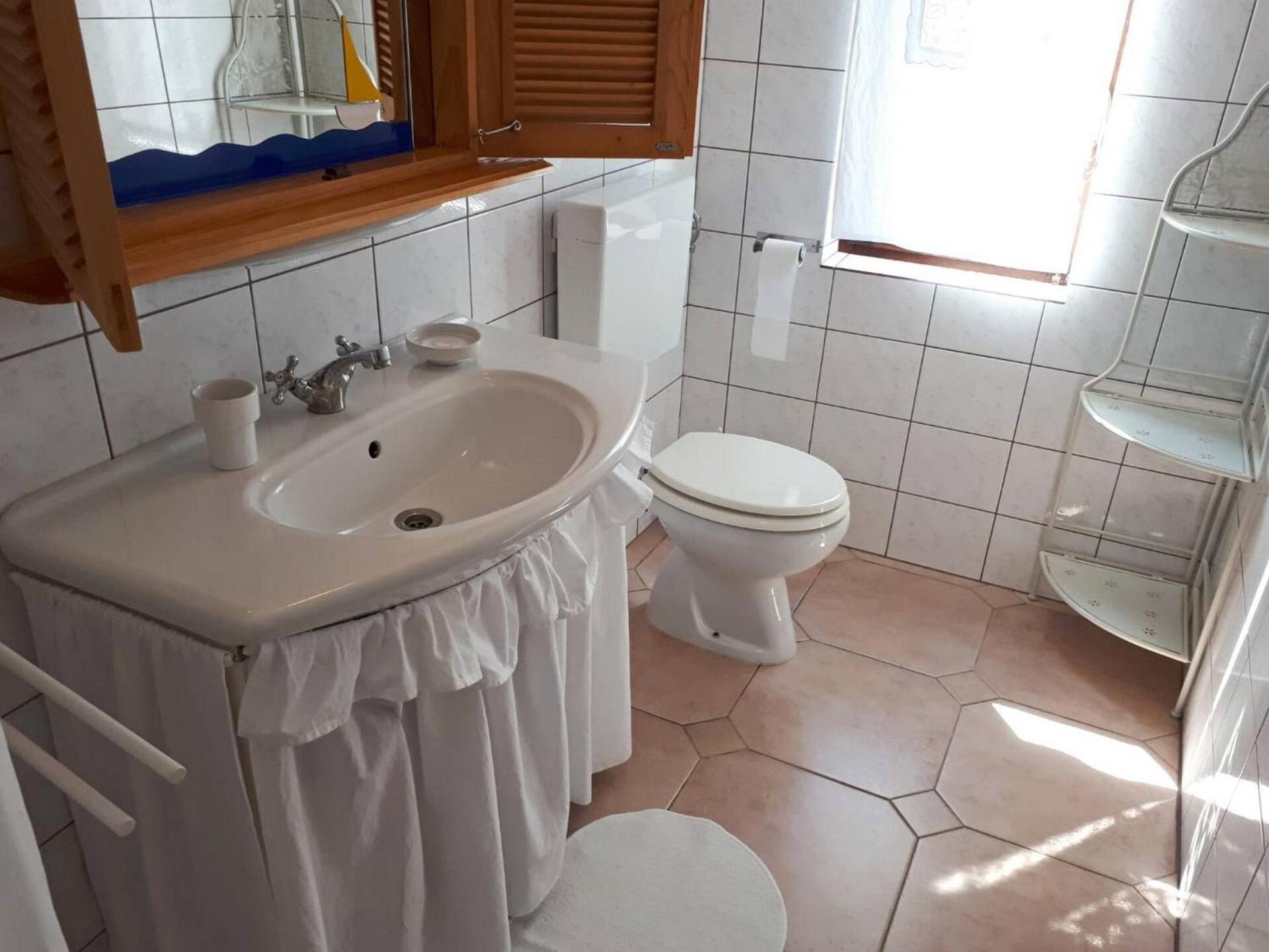 Apartments Valic Baška Eksteriør bilde