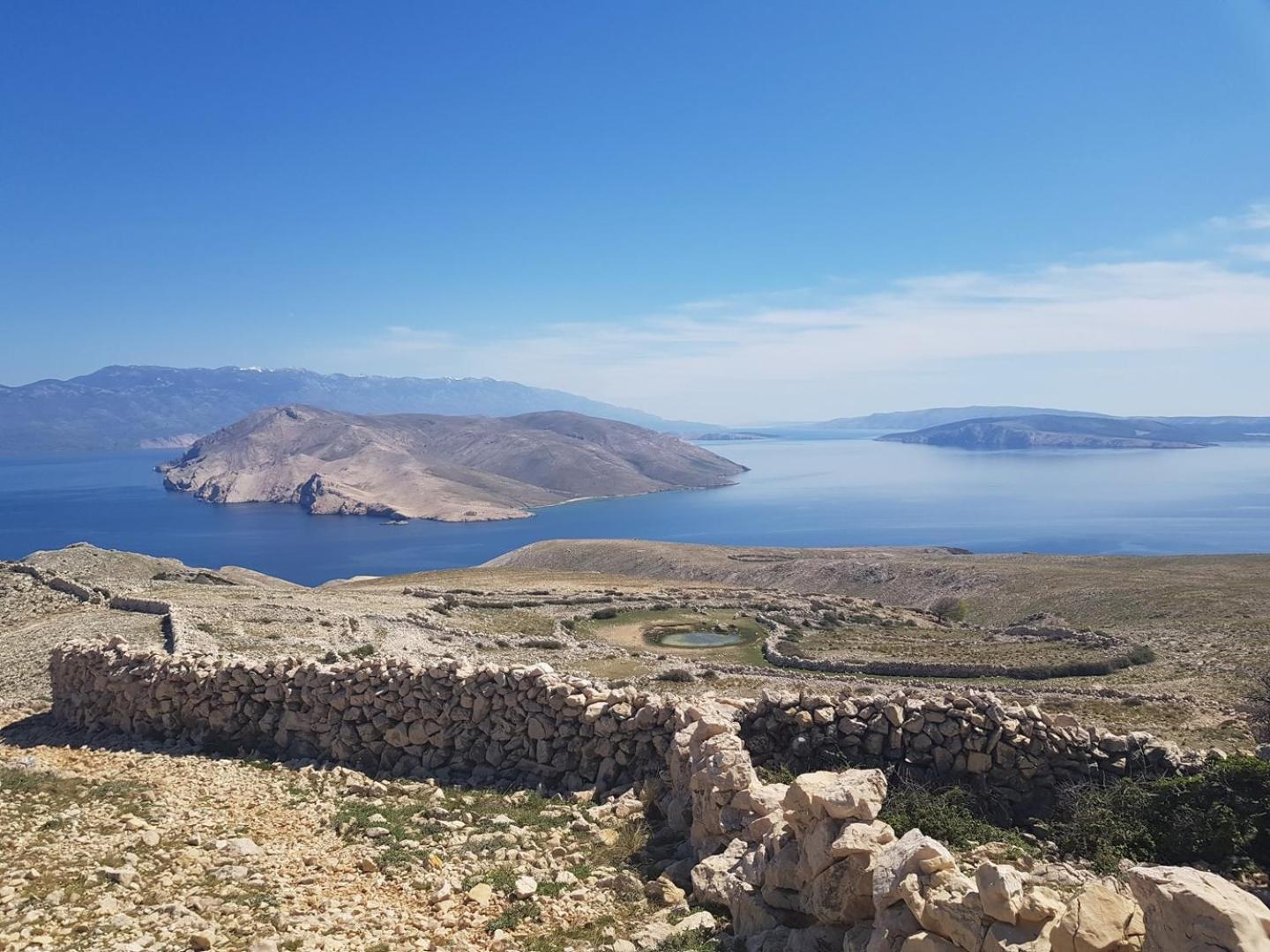 Apartments Valic Baška Eksteriør bilde